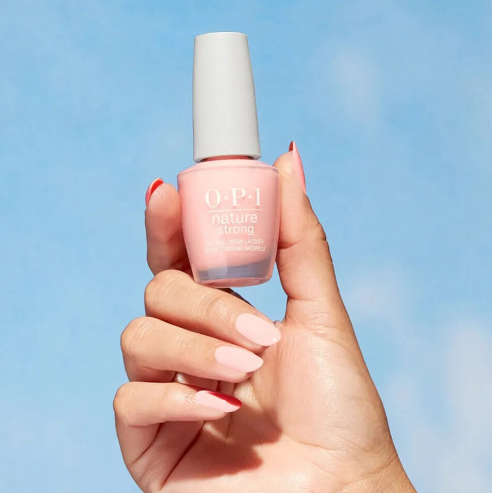 OPI Nature Strong Nail Lacquer - Let Nature Take Its Quartz 15ml