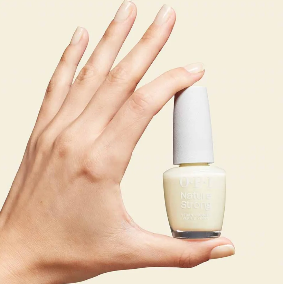 OPI Nature Strong Nail Lacquer - Let Nature Take Its Quartz 15ml